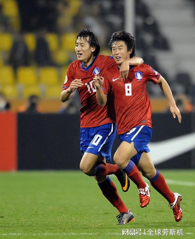 阿斯顿维拉VS博洛尼亚直播【欧联杯】博洛尼亚vs阿斯顿维拉比分推荐 阿斯顿维拉近期表现波动，博洛尼亚能否成功捍卫主场